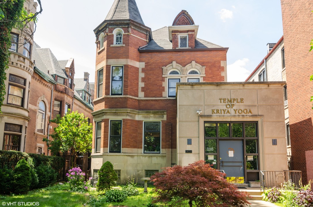 2414 N Kedzie Blvd in Chicago, IL - Building Photo