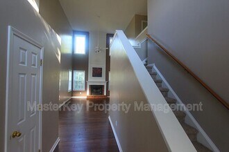 132 Fairford Dr in Holly Springs, NC - Building Photo - Building Photo