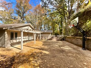 1812 Seminole Rd in Columbus, MS - Foto de edificio - Building Photo