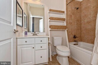 9124 Kenway Ln in Frederick, MD - Building Photo - Building Photo