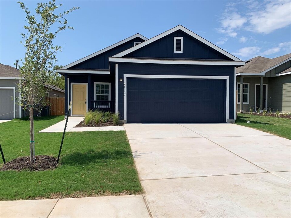2817 Dezmond Diamond Ct in Pflugerville, TX - Building Photo