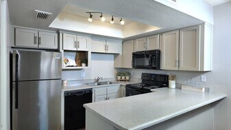 Ovation at Tempe in Tempe, AZ - Building Photo