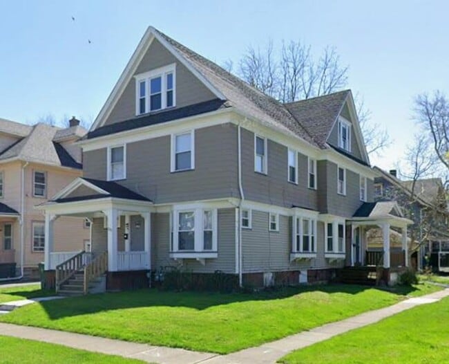 201 Rosewood Terrace in Rochester, NY - Building Photo - Building Photo