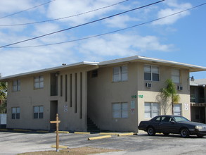 Royal Atlantic Apartments in Pompano Beach, FL - Building Photo - Building Photo