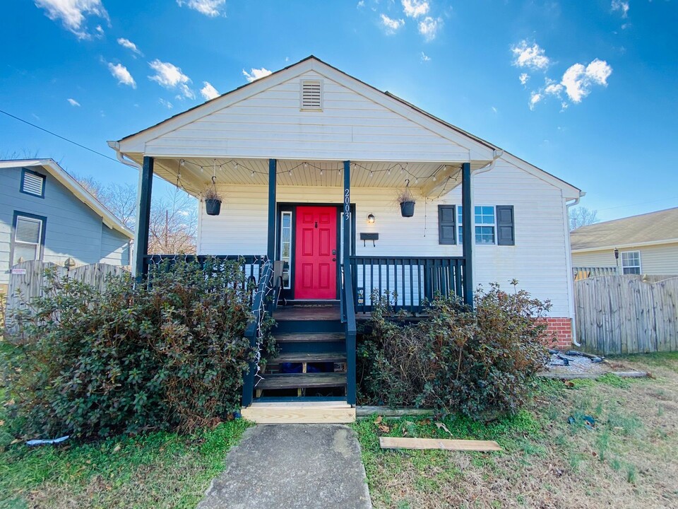 2003 Bailey Ave in Richmond, VA - Foto de edificio