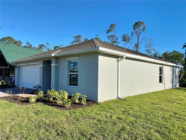 property at 19033 Bartow Blvd