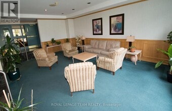 1025 Grenon Ave in Ottawa, ON - Building Photo - Building Photo