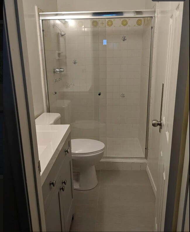 6225 Fulton Ave in Van Nuys, CA - Building Photo - Building Photo