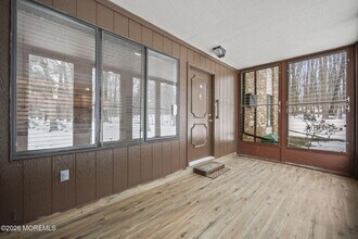 110 Amberly Dr in Englishtown, NJ - Building Photo - Building Photo