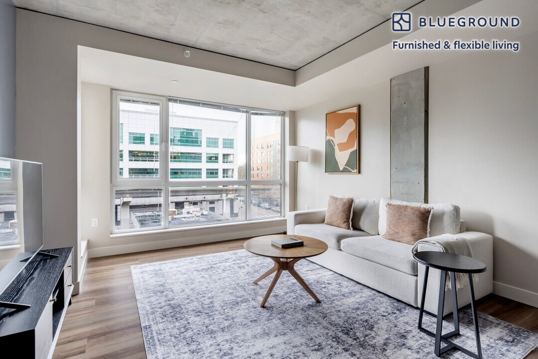 101 Taylor Ave N, Unit FL5-ID986 in Seattle, WA - Building Photo