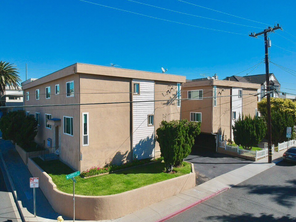 1901 Carnegie Ln in Redondo Beach, CA - Building Photo