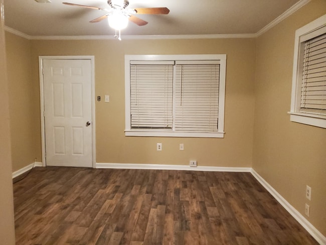 4006 Foster Ave SW in Huntsville, AL - Building Photo - Building Photo