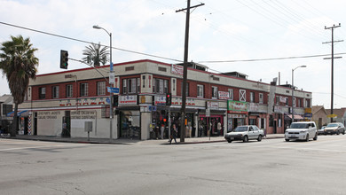 2600-2614 S San Pedro St in Los Angeles, CA - Building Photo - Building Photo