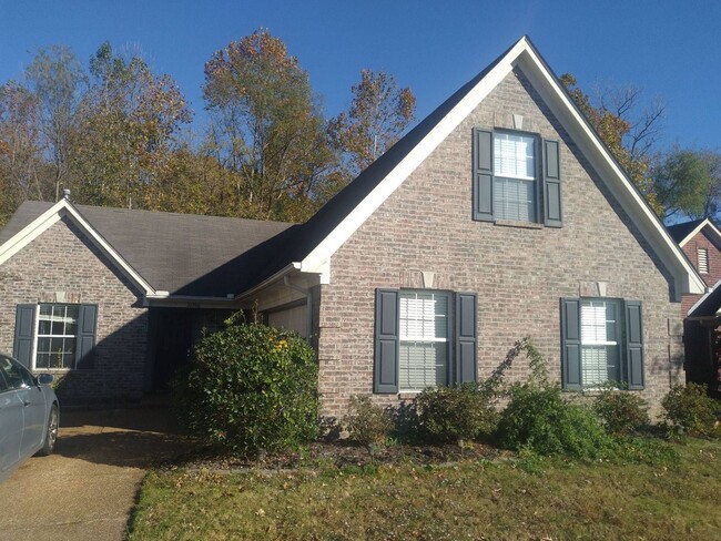 property at 10386 Cottage Oaks Dr