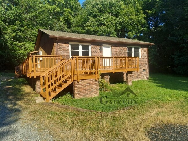 property at 3205 Pine Valley Rd
