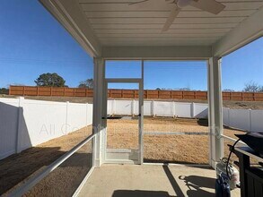 154 S Finley Lndg Pkwy in Smithfield, NC - Building Photo - Building Photo