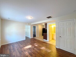 21632 Great Mills Rd-Unit -4 in Lexington Park, MD - Foto de edificio - Building Photo