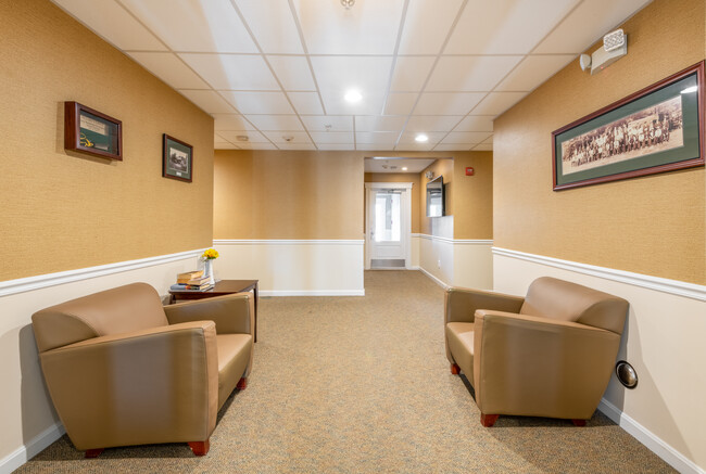 Allards Grove in Dracut, MA - Building Photo - Lobby