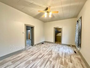 104 S Alton St in Freeburg, IL - Building Photo - Building Photo