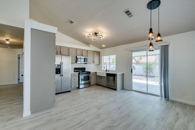 property at 5917 Waveland Dr