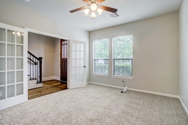 property at 1046 W 23rd St