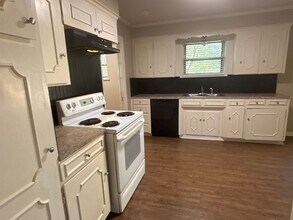 204 Ridgecrest Dr in Tyler, TX - Building Photo - Building Photo