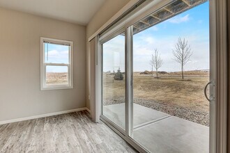 4345 Eagle Ridge Ln, Unit 4 in Windsor, WI - Foto de edificio - Building Photo