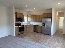 2000 E Frontier Ave in Flagstaff, AZ - Building Photo