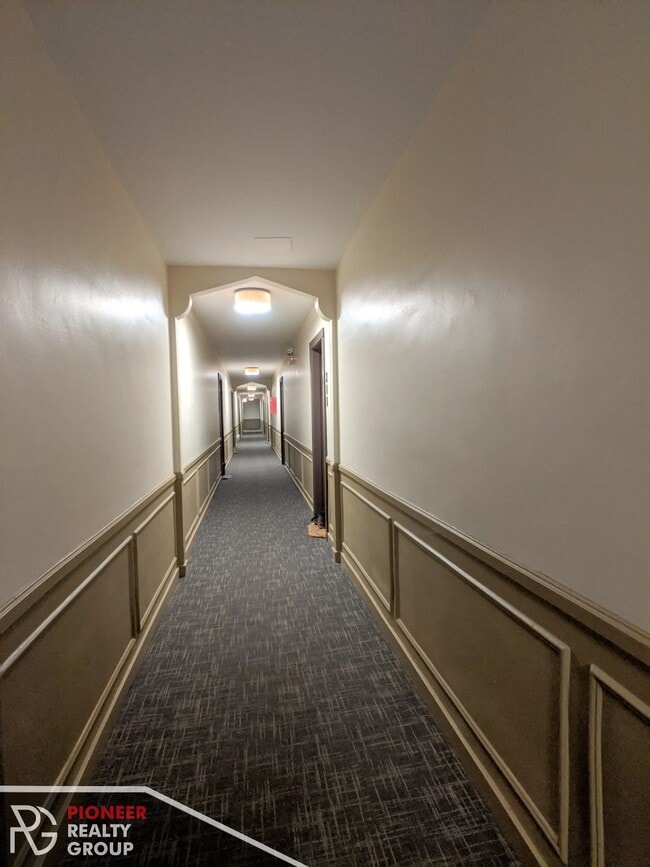 2423 N Kedzie Blvd, Unit #2430-314 in Chicago, IL - Building Photo - Building Photo