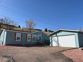 2515 Wheaton Dr in Colorado Springs, CO - Building Photo