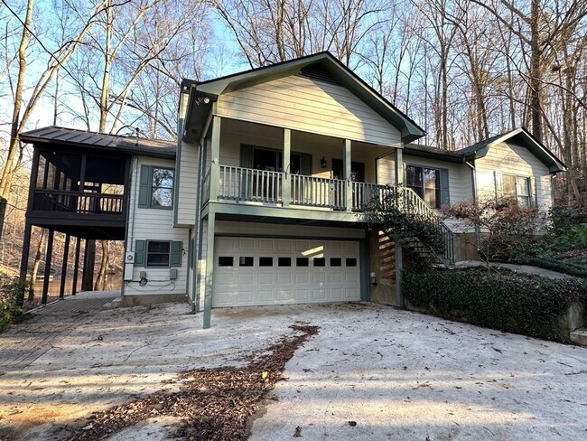 495 Somerset Dr in Athens, GA - Building Photo - Building Photo