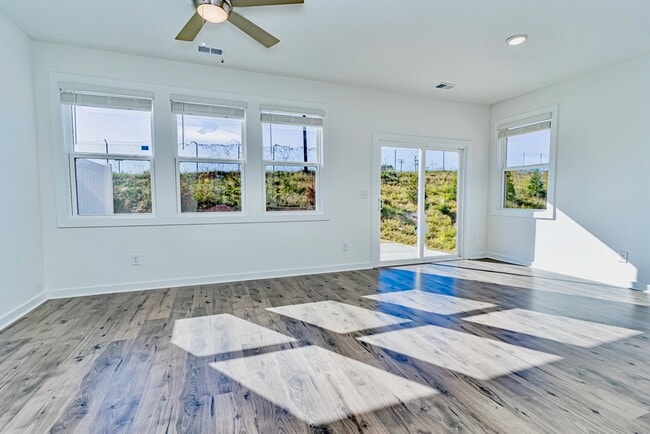 1435 Darrowby Wy in Spartanburg, SC - Building Photo - Building Photo