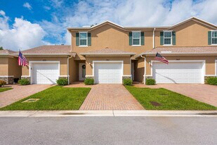 941 NE Trailside Run in Port St. Lucie, FL - Building Photo