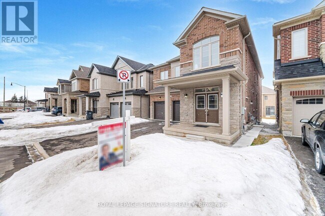 46 Eastman Dr in Brampton, ON - Building Photo - Building Photo