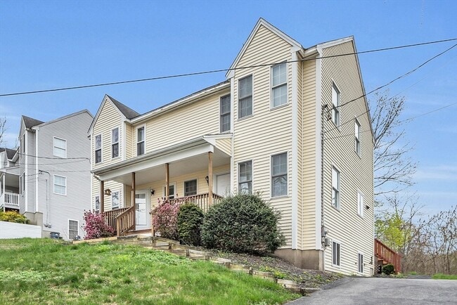 property at 2 Wigwam Hill Dr