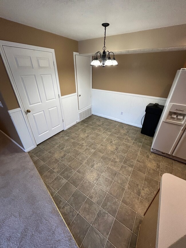 8088 N Ridge Loop W in Eagle Mountain, UT - Building Photo - Building Photo