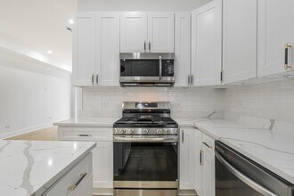 1114 N Wolcott Ave in Chicago, IL - Building Photo - Building Photo