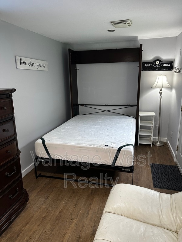 1778-1778 Smithson Dr in Kelowna, BC - Building Photo - Building Photo