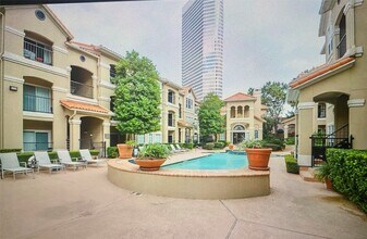 3231 Allen Pkwy in Houston, TX - Building Photo - Building Photo