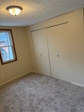 515 Hinderer Ave SW in Massillon, OH - Building Photo - Building Photo