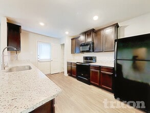 3119 Gilbert Garden in Converse, TX - Foto de edificio - Building Photo