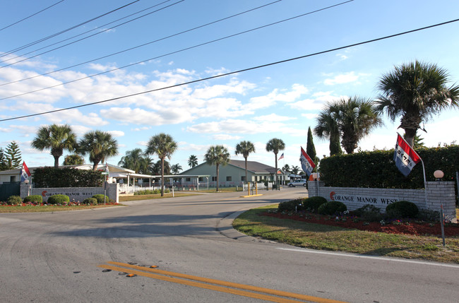 3300 Eloise Loop Rd in Winter Haven, FL - Foto de edificio - Building Photo