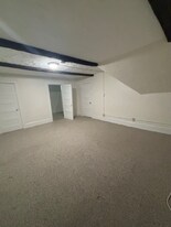 219 Green St, Unit Apt 5 in Schenectady, NY - Building Photo