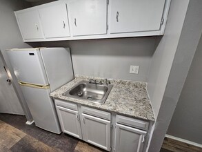 13540 Superior Rd in East Cleveland, OH - Foto de edificio - Building Photo