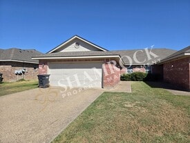 10201 Lilac Ln in Waco, TX - Building Photo
