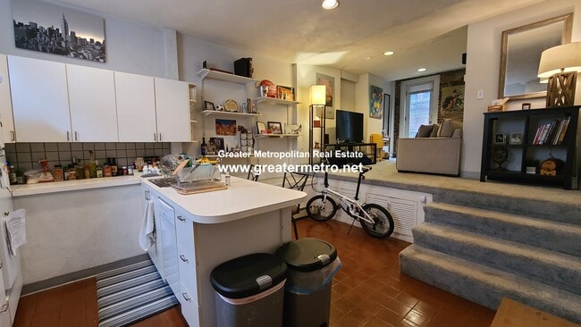 207 Salem St, Unit 1, Unit 1