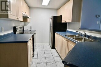 310 Central Park Dr in Ottawa, ON - Building Photo - Building Photo