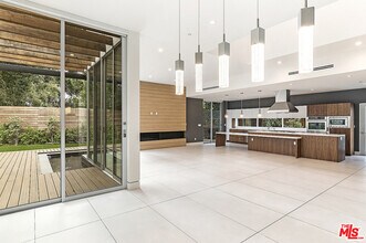 16536 Moorpark St in Los Angeles, CA - Building Photo - Building Photo