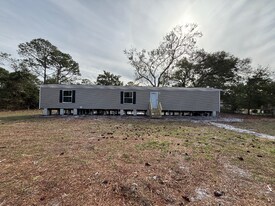 95192 Dwight Dr in Fernandina Beach, FL - Building Photo