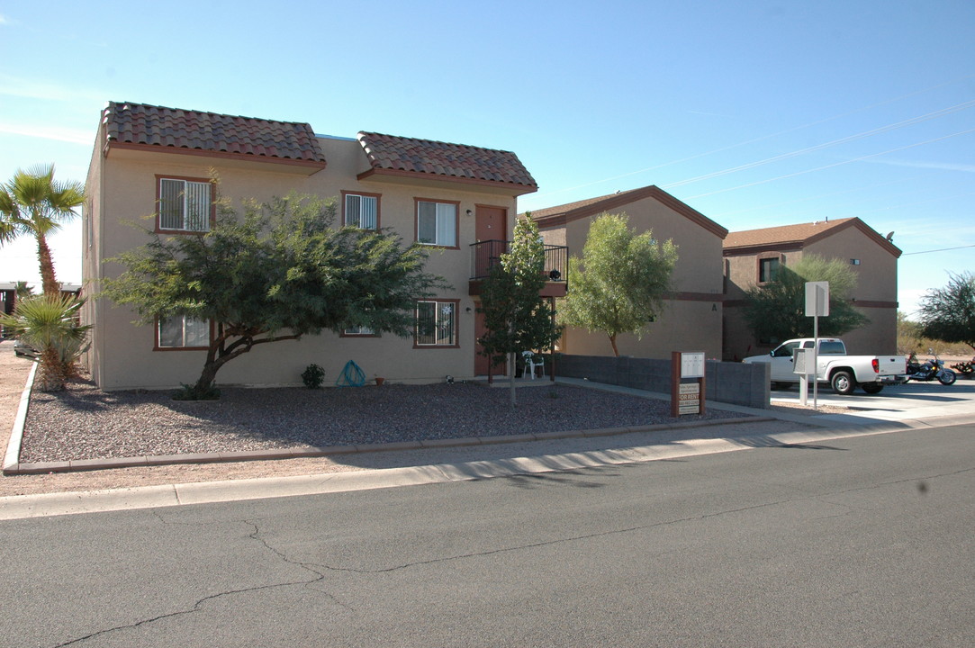 Palm Springs in Apache Junction, AZ - Building Photo